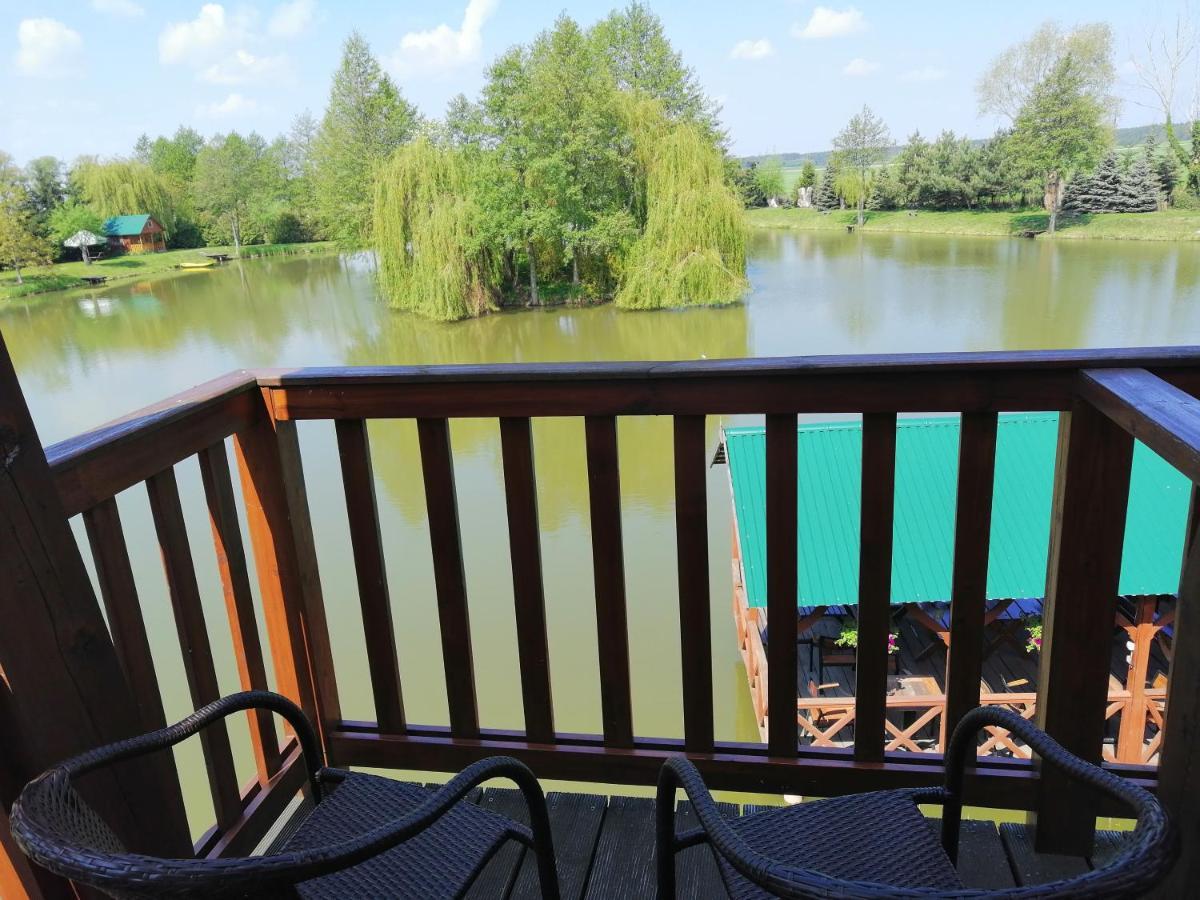 Restauracja Teo Hotel Cieszkow ภายนอก รูปภาพ